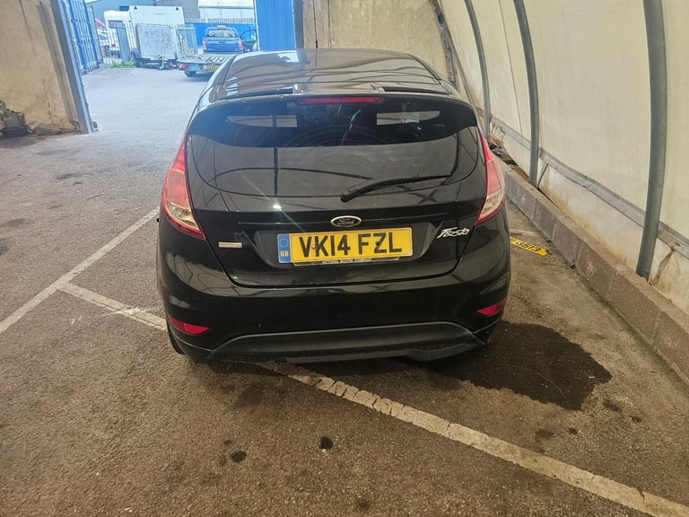 Ford Fiesta Zetec S Breaking
