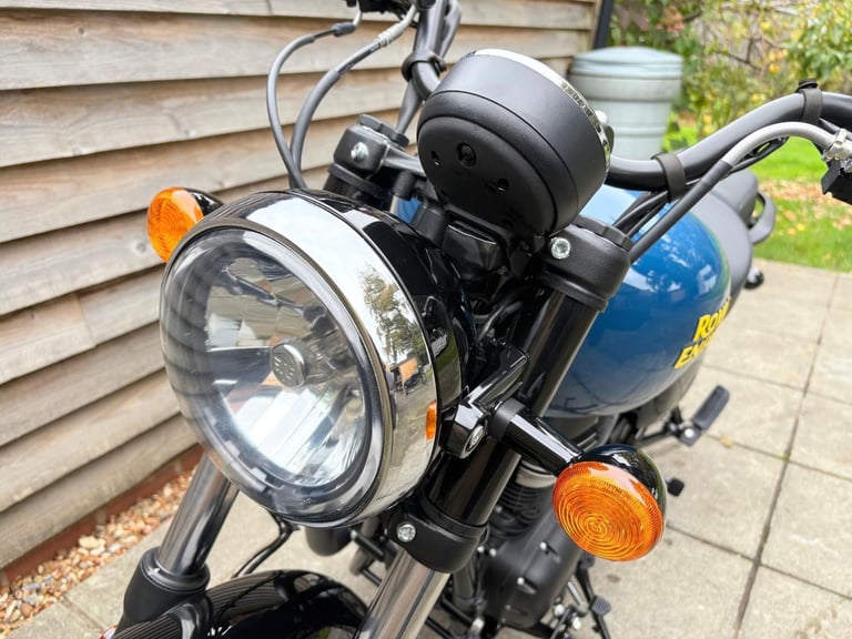 2024 / 24 Royal Enfield METEOR 350 £2750 Blue 134 miles.