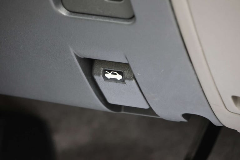 1995 Mitsubishi Shogun 3.5 V6 GDI GLS 3dr Auto ESTATE PETROL Automatic