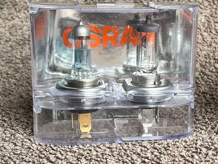 Osram H4 Headlight bulbs (4)