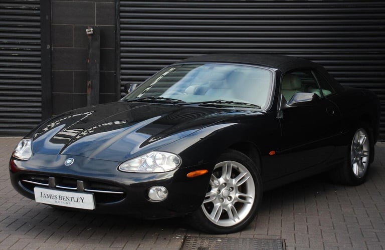 JAGUAR XK8 4.0 2dr 2001
