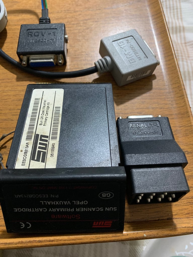 Snap on and launch diagnostic equipment 