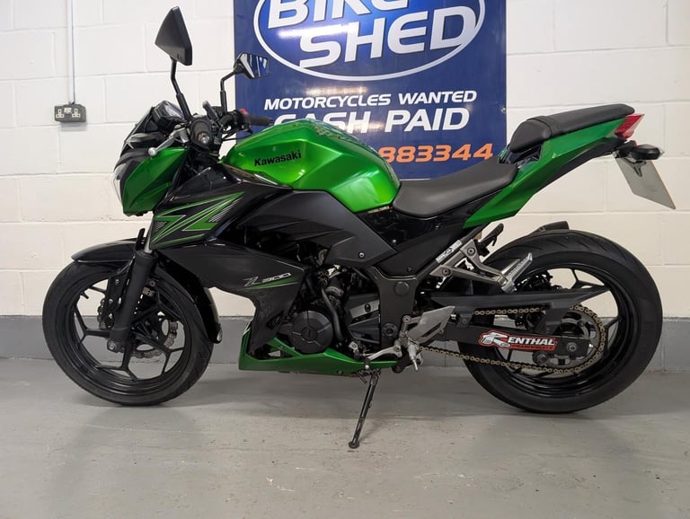 Kawasaki ER Z300 abs 2015 A2 license friendly bike. Mot October 2026  FSH 