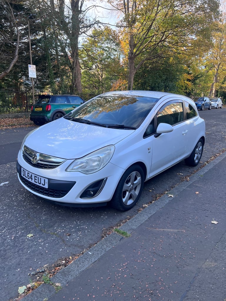 Corsa 2015 1.2 petrol long mot low miles 