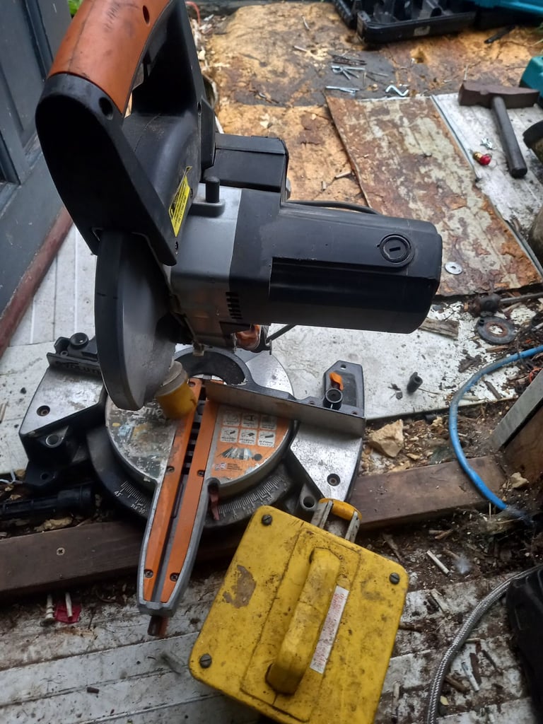 evolution 110v mitre saw with transformer ready for use 