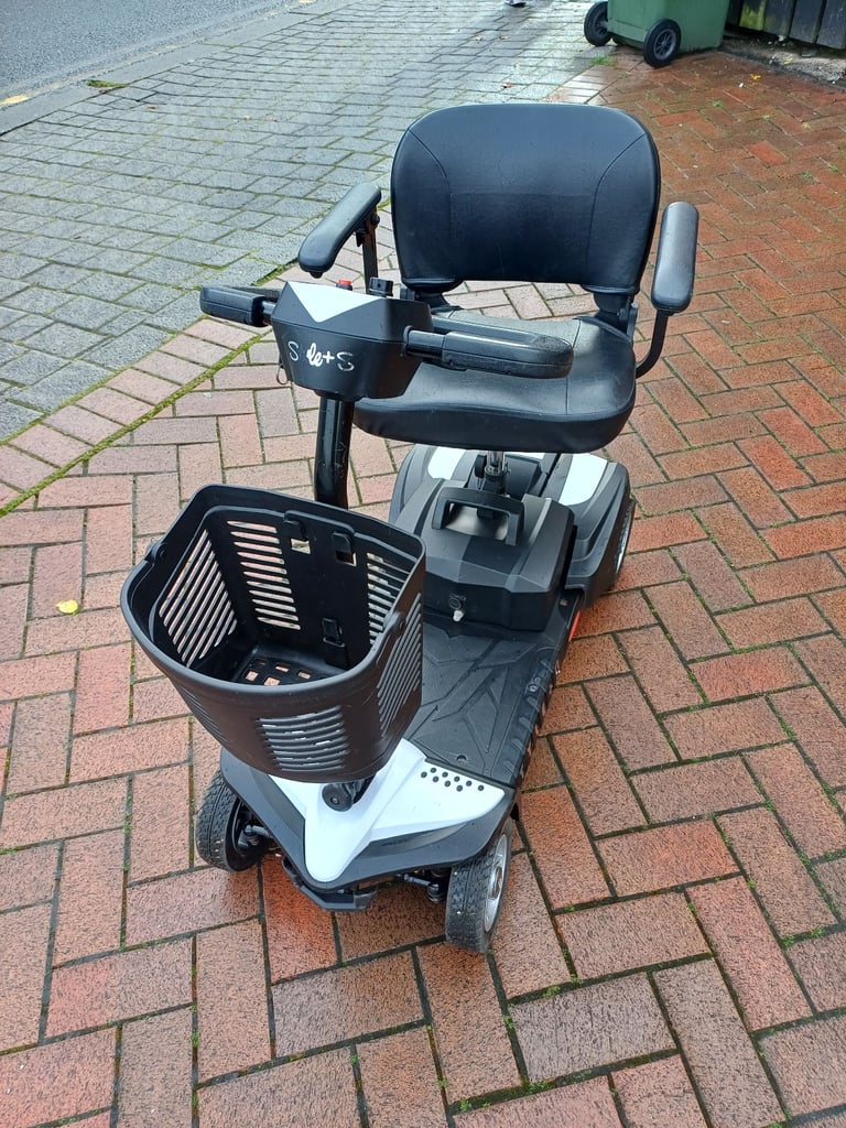image for 4mph mobility scooter with suspension 
