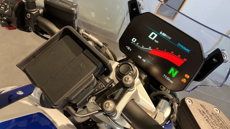 2023 BMW R1250 R1250 R SE (23MY) ROADSTER PETROL Manual