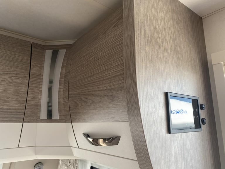 2023 HOBBY PRESTIGE 650 KFU 6 Berth Fixed bed and bunks UK authorised dealer