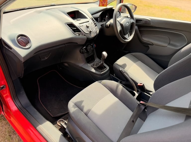 2010 FORD FIESTA - LOW MILES - LONG MOT