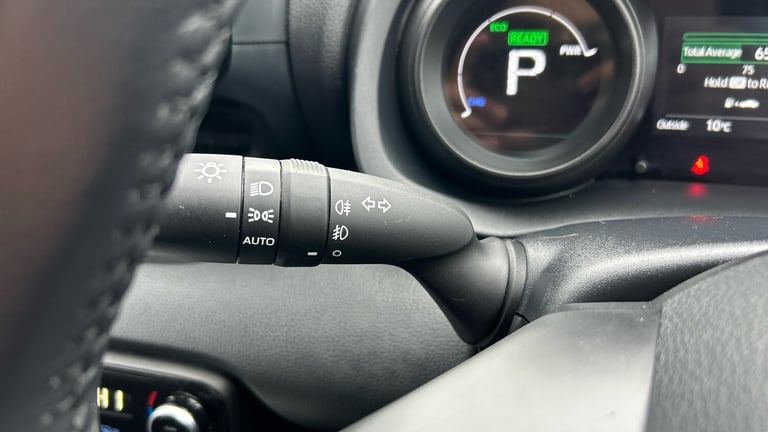 2022 Toyota Yaris 1.5 Hybrid Design 5dr CVT Hybrid Hatchback Hatchback Hybrid Automatic