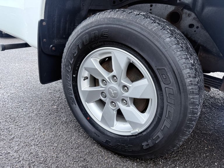 2020 Mitsubishi L200 2.2 DI-D DC 4Life Pickup Double Cab 4dr Diesel Manual 4WD Euro 6 (s/s) (150 ...