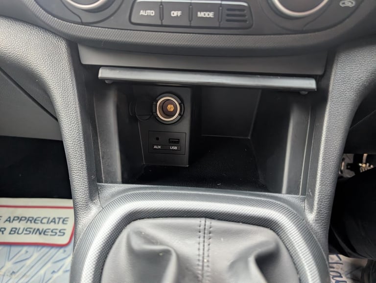 2017 Hyundai i10 1.2 Premium 5dr HATCHBACK PETROL Manual