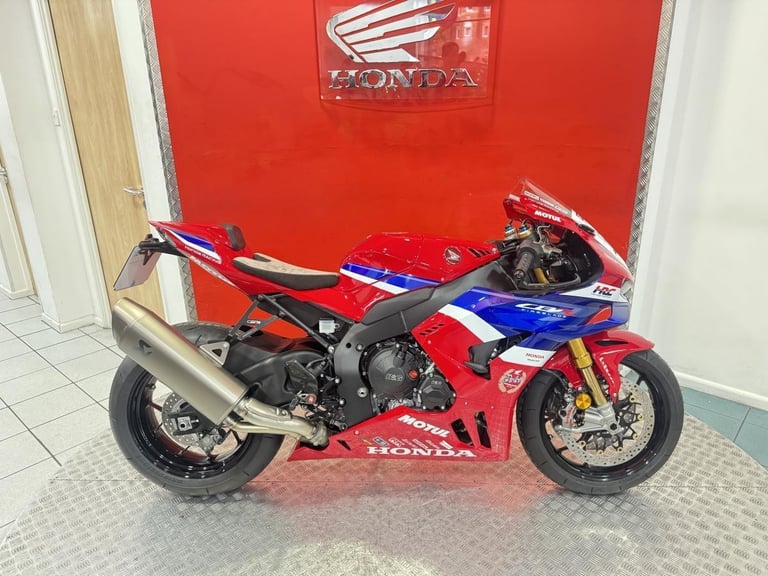 Brand new Honda CBR1000RR-R Fireblade SP BSB Edition