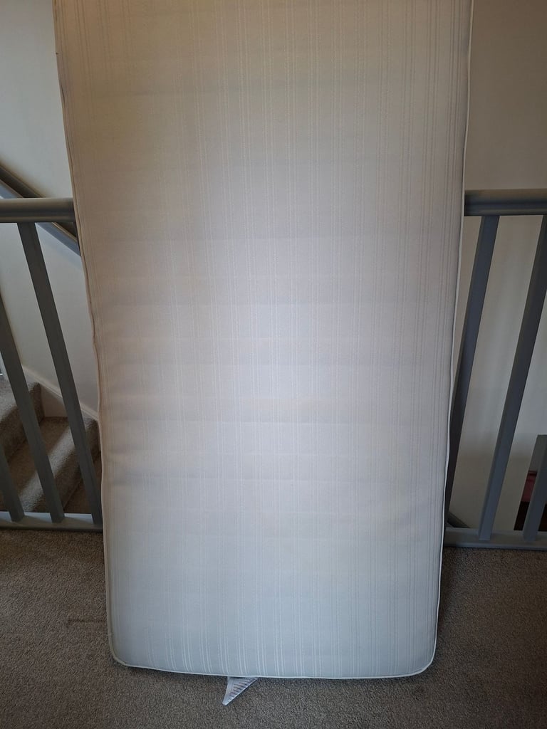 Cot bed mattress
