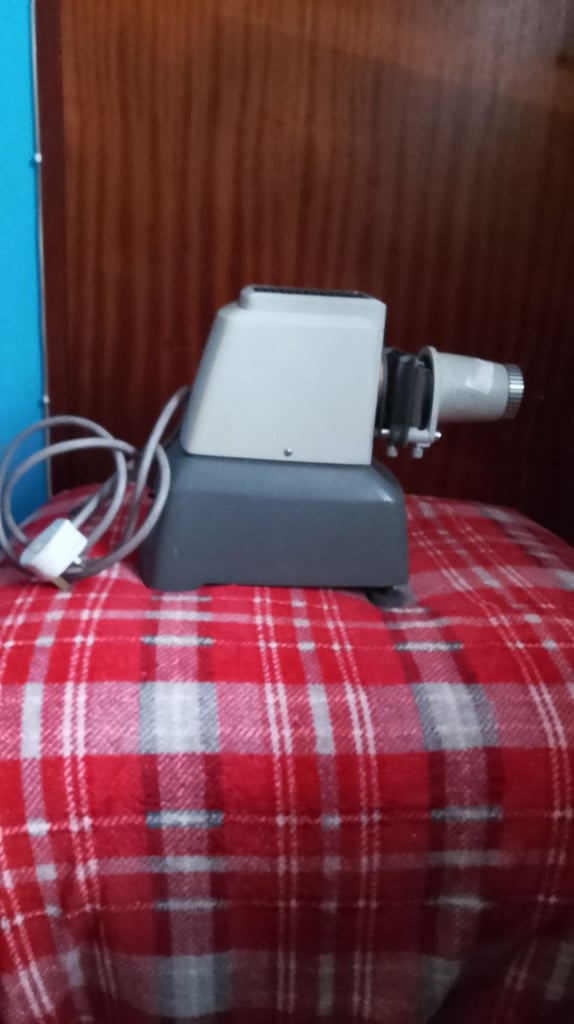 Projector Aldis tutor 1000