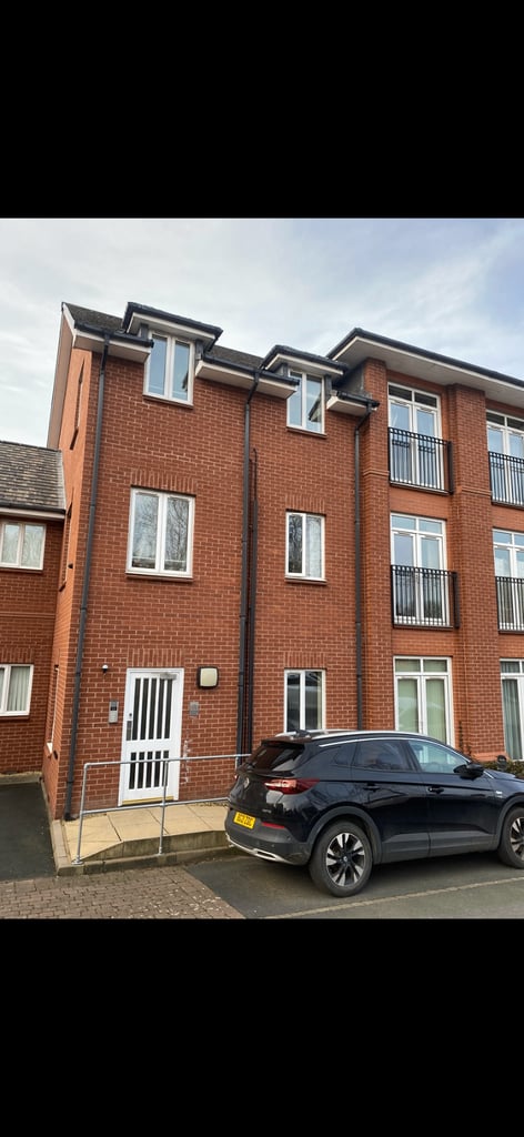 2 bedroom flat to let 