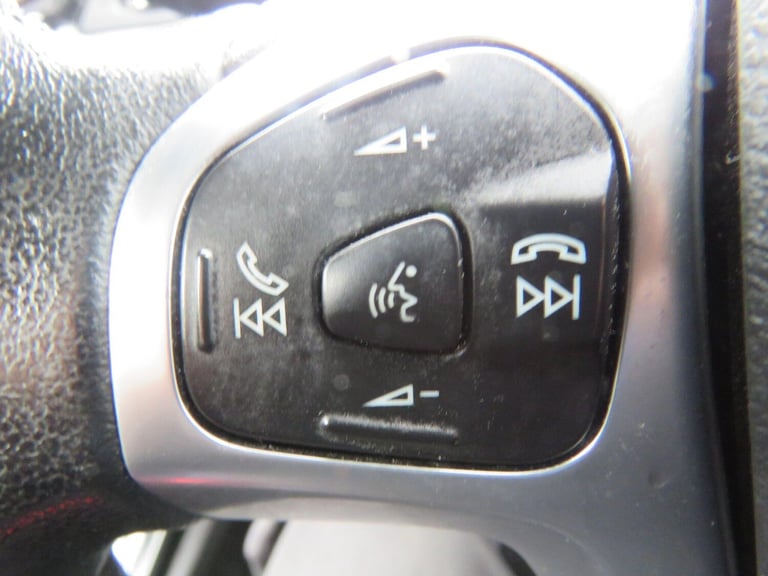 2016 Ford Fiesta 1.0T EcoBoost Zetec Euro 6 (s/s) 5dr HATCHBACK Petrol Manual