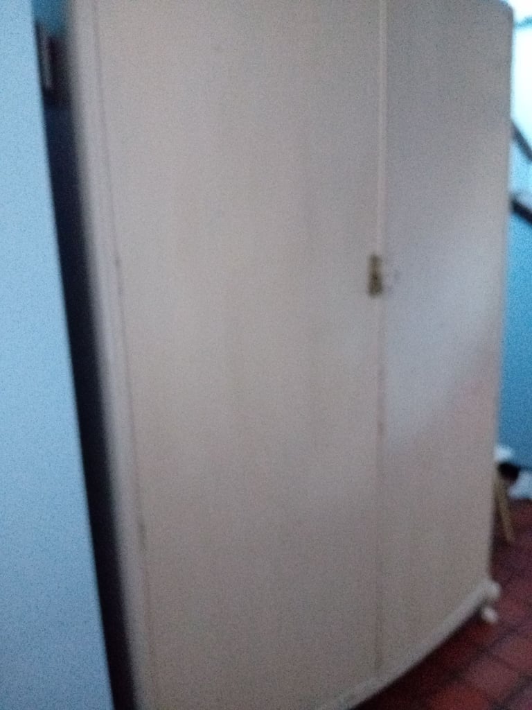  Beithcraft Wardrobe FREE