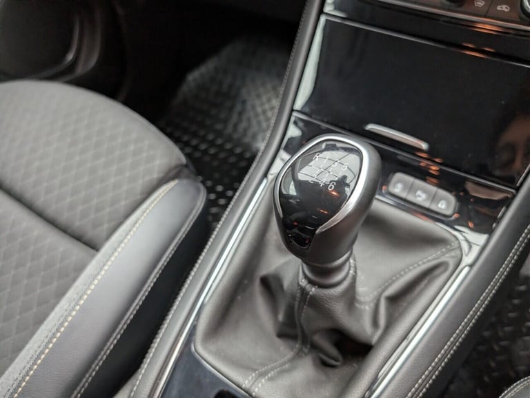 2021 Vauxhall Grandland X 1.2 Turbo SRi Nav SUV 5dr Petrol Manual Euro 6 (s/s) (130 ps) HEATED SE...