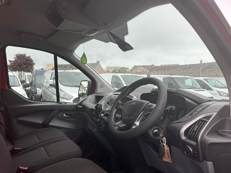 2014 Ford Transit Custom 2.2 TDCi 125ps Low Roof Trend Van PANEL VAN Diesel Manual