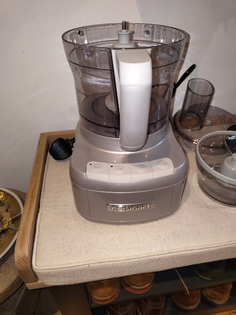 image for Cuisinart Mini Prep Pro, Compact Mini Food Processor FP8SU