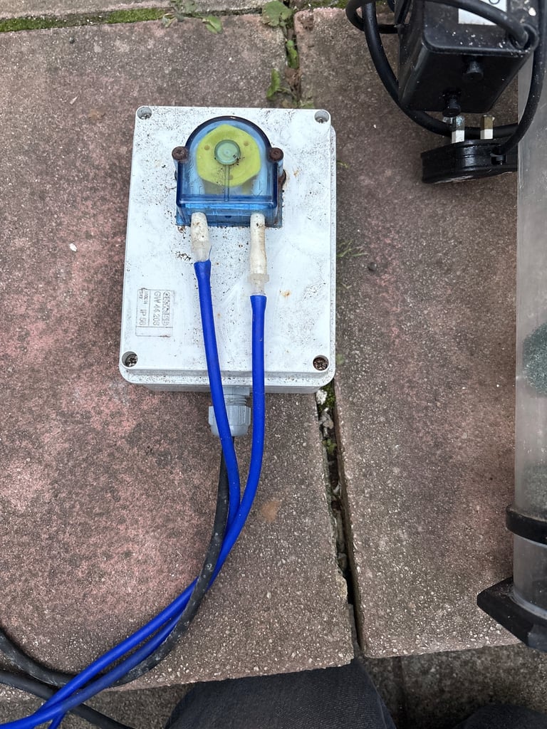 Deltec Calcium Reactor and Peristaltic Pump