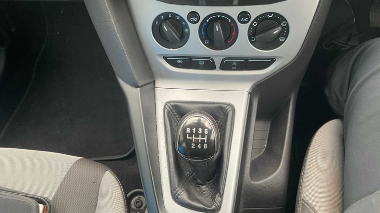 2013 Ford Focus 1.6 TDCi 115 Zetec 5dr Hatchback Diesel Manual