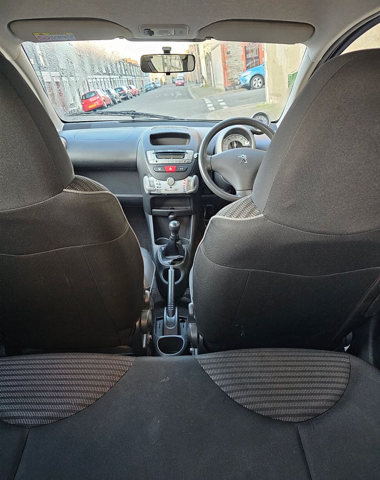 Peugeot, 107, Hatchback, 2014, Manual, 998 (cc), 5 doors