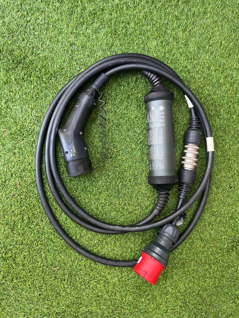 EV Charger Juice Booster 2  22Kw