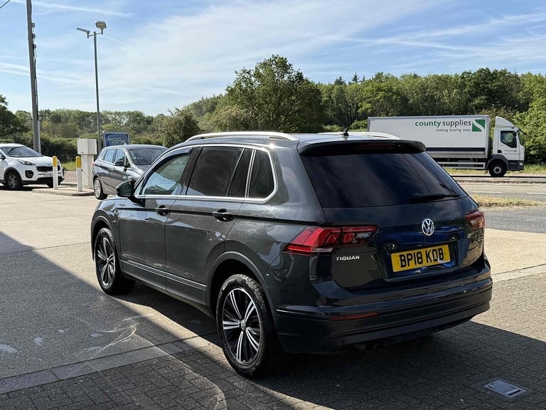 2018 Volkswagen Tiguan 2.0 TDI SE Navigation SUV 5dr Diesel DSG 4Motion Euro 6 (s/s) (150 ps) EST...
