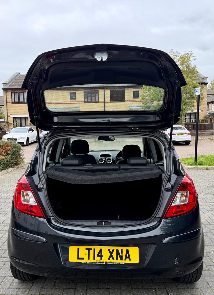 2014 Vauxhall Corsa 1.2 SE 5dr HATCHBACK Petrol Manual