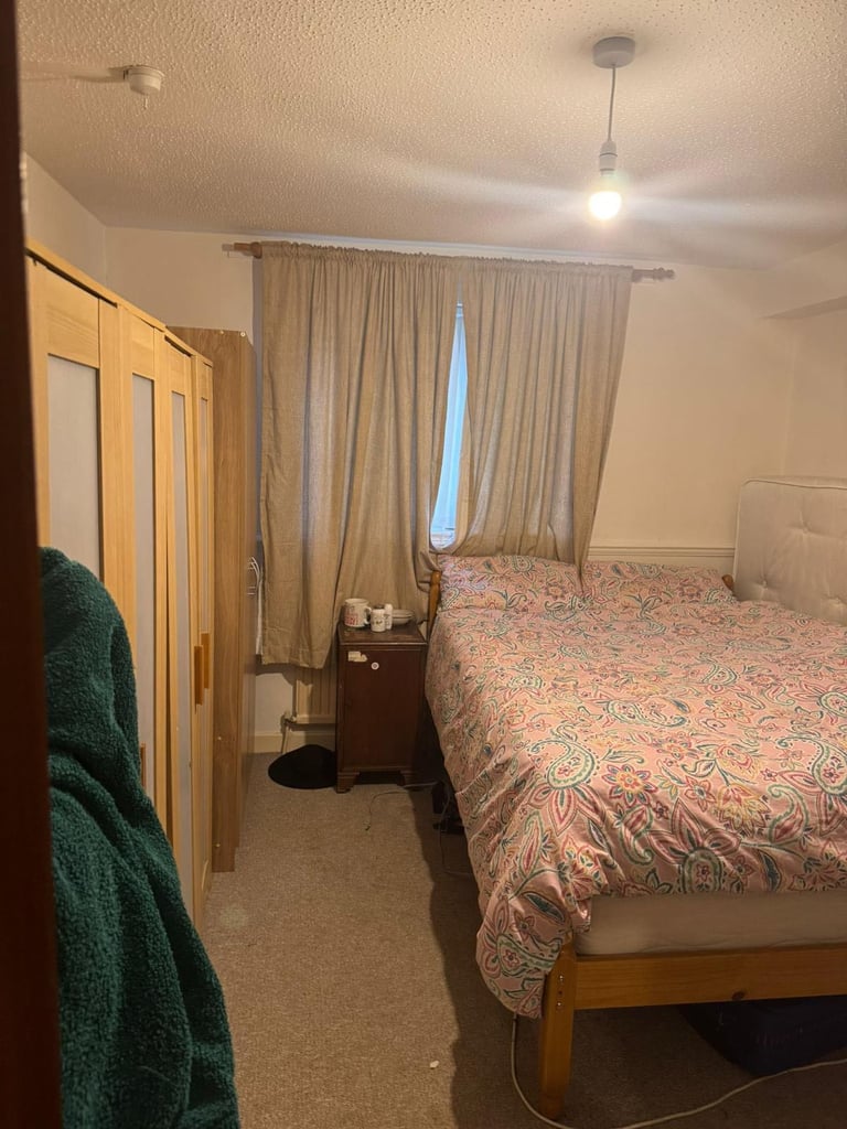 Room for rent 