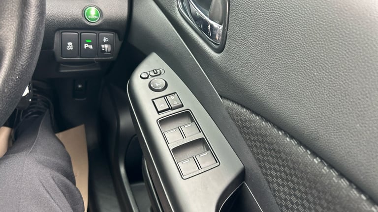 2017 Honda CR-V 2.0 i-VTEC SE 5dr Petrol Estate Estate Petrol Manual