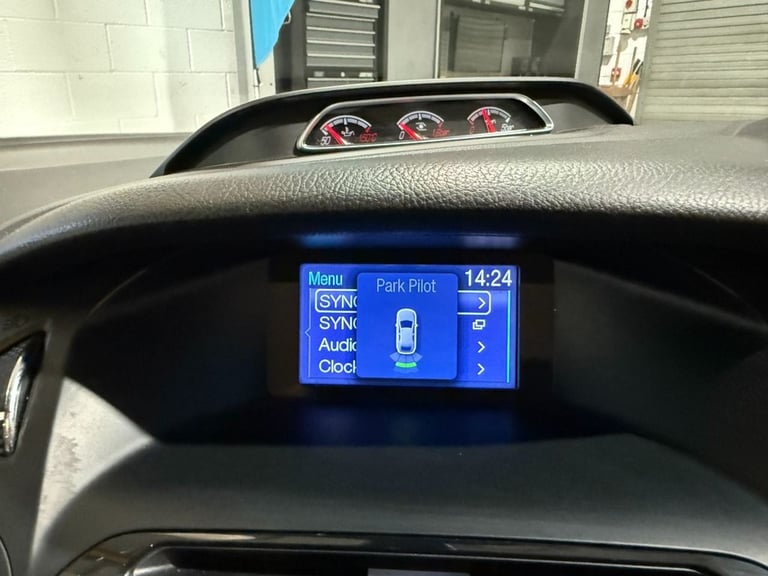 2013 Ford Focus 2.0T EcoBoost ST-3 Hatchback 5dr Petrol Manual Euro 5 s/s 250 ps Top Spec  Hatchb...