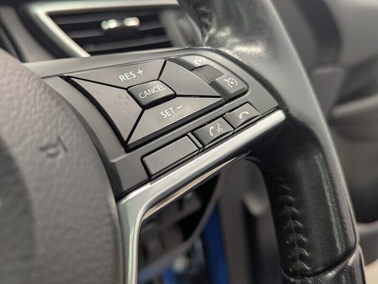 2018 Nissan Qashqai 1.2 DiG-T N-Connecta 5dr HATCHBACK PETROL Manual