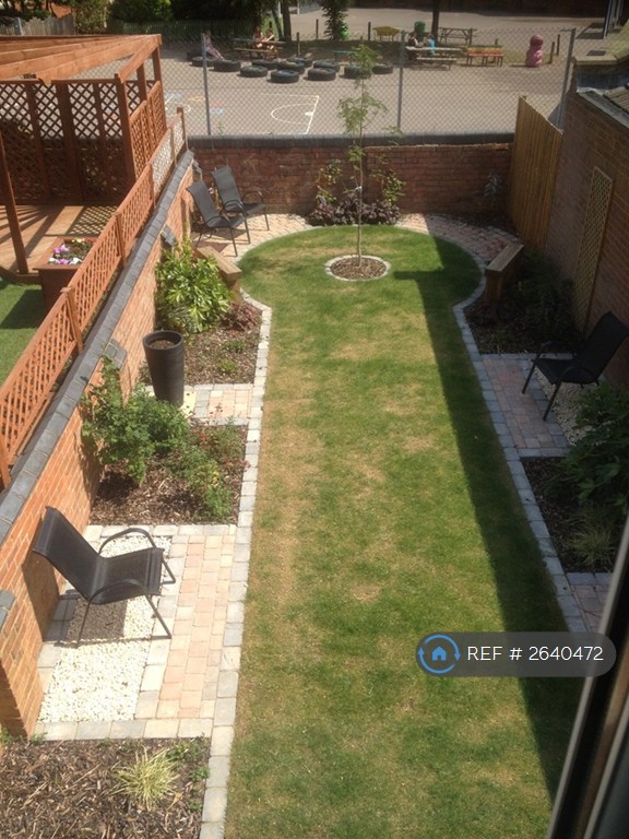 Studio flat in Abington, Northampton, NN1 (#2640472)