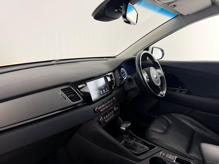 2018 Kia Niro 1.6 GDi 8.9kWh 3 DCT Euro 6 (s/s) 5dr ESTATE PETROL/ELECTRIC Automatic