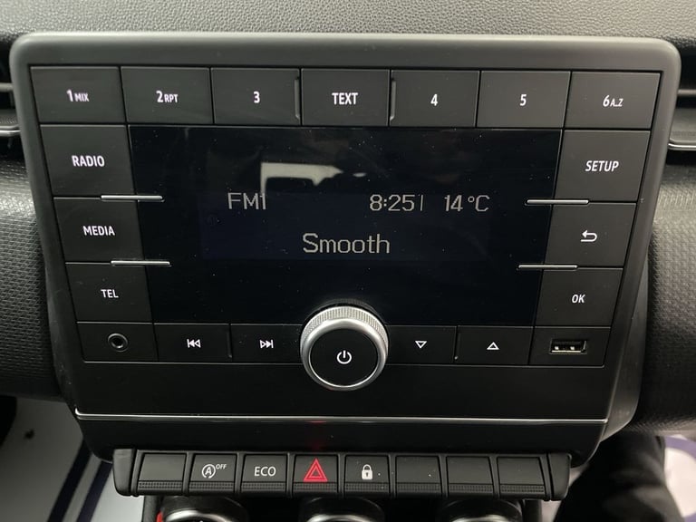 2020 Renault Clio 1.0 TCe Play Hatchback 5dr Petrol Manual Euro 6 (s/s) (100 ps) - AA INSPECT Hat...