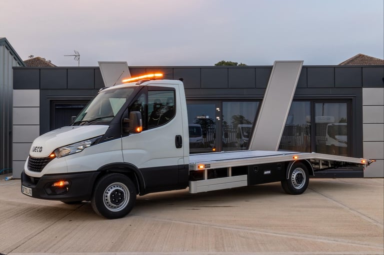 IVECO DAILY 3.5T FULL BEAVERTAIL BODY FULLY LOADED ALL EXTRAS