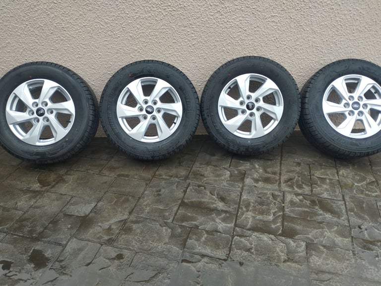 Ford transit custom 2025 Alloy wheels and tyres 