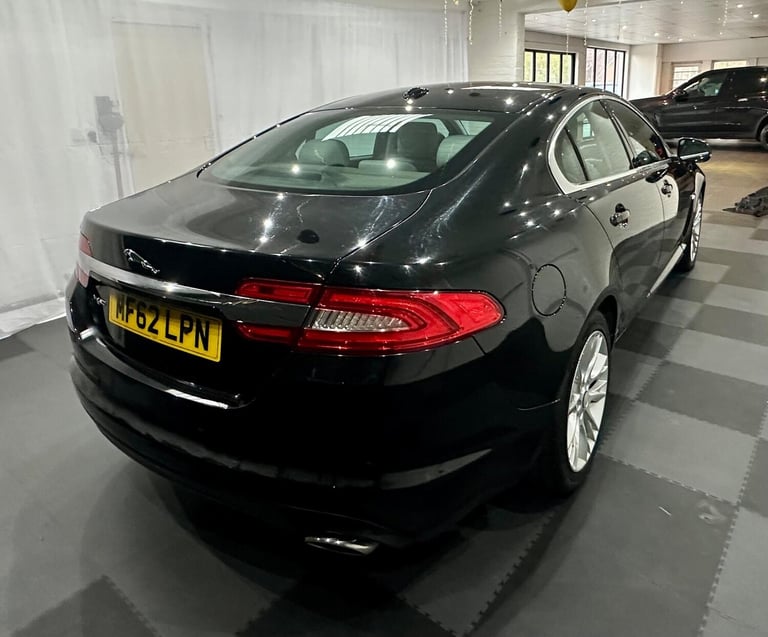2012 Jaguar XF 2.2d Luxury 4dr Auto SALOON DIESEL Automatic