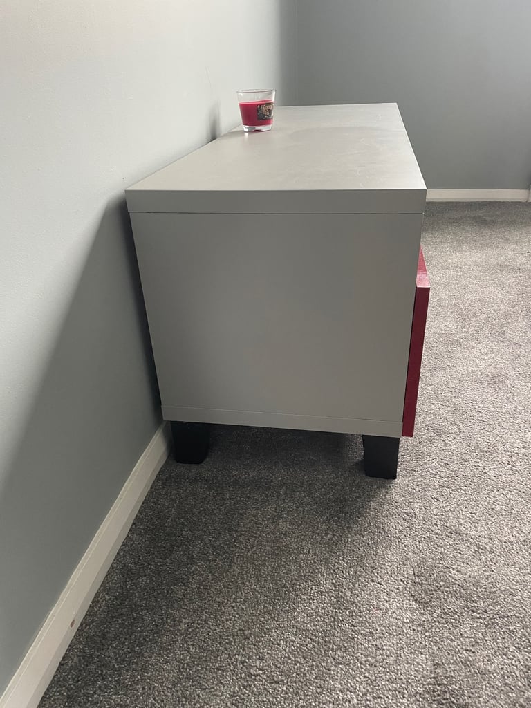Tv stand and two bedside tables 