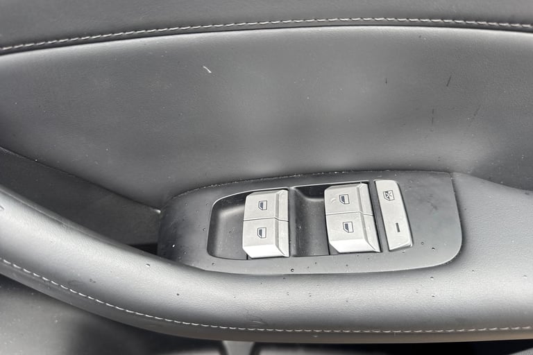 2025 MG MGS5 170kW SE EV Long Range 64kWh 5dr Auto Estate Electric Automatic