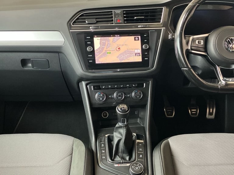 2017 Volkswagen Tiguan 2.0 TDi 150 4Motion R-Line 5dr SUV DIESEL Manual