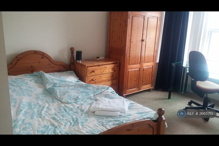 4 bedroom house in Trafalgar Road, Bournemouth, BH9 (4 bed) (#2665713)