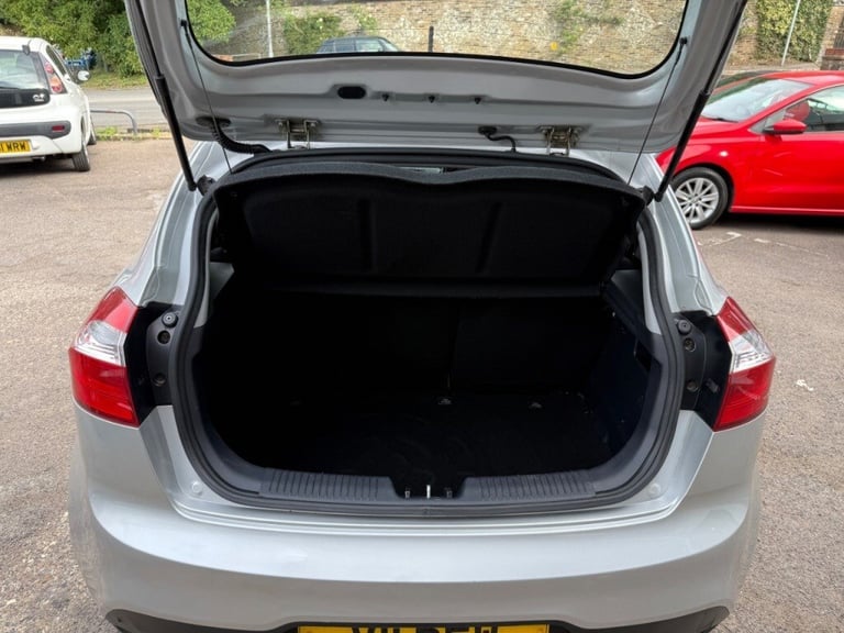 Kia Venga 1.4 3 5dr -  FSH - AIR CON - ALLOYS - Petrol