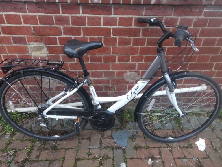 image for Apollo Elyse Womens Hybrid Bike £135 or nearest offer