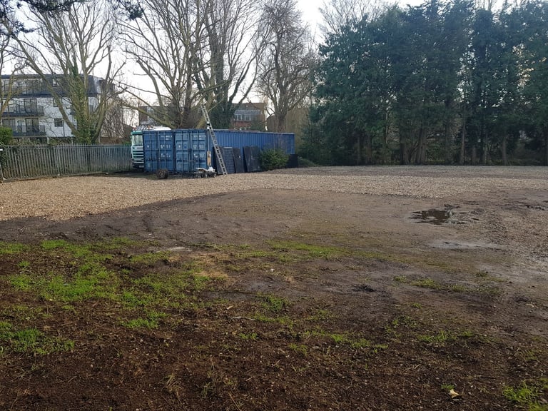 Yard available to rent Staines-upon-Thames