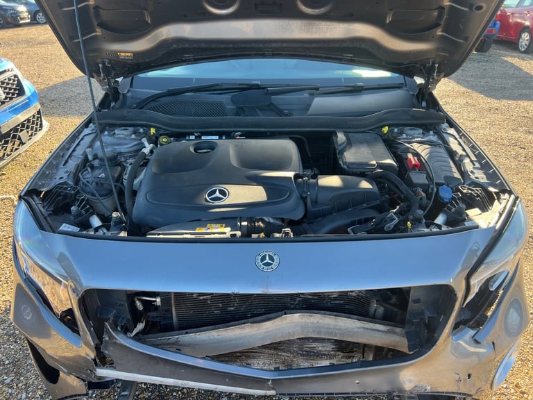 2018 MERCEDES BENZ GLA 200 SE SALVAGE DAMAGED REPAIR EURO 6 ULEZ CAT S PETROL
