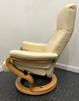 Himolla ZeroStress Leather Recliner Chair with Matching Footstool 2602249